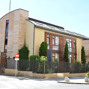 PR Rosa Rosae